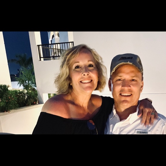 Meet your Posher, Janet - Picture 1 of 1